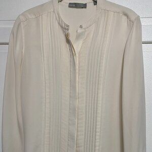 Vince Silk Blouse Size 4 Beautiful Button Down Front.